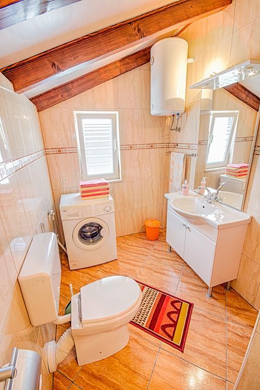 Apartmani Rita Milna  Rom bilde